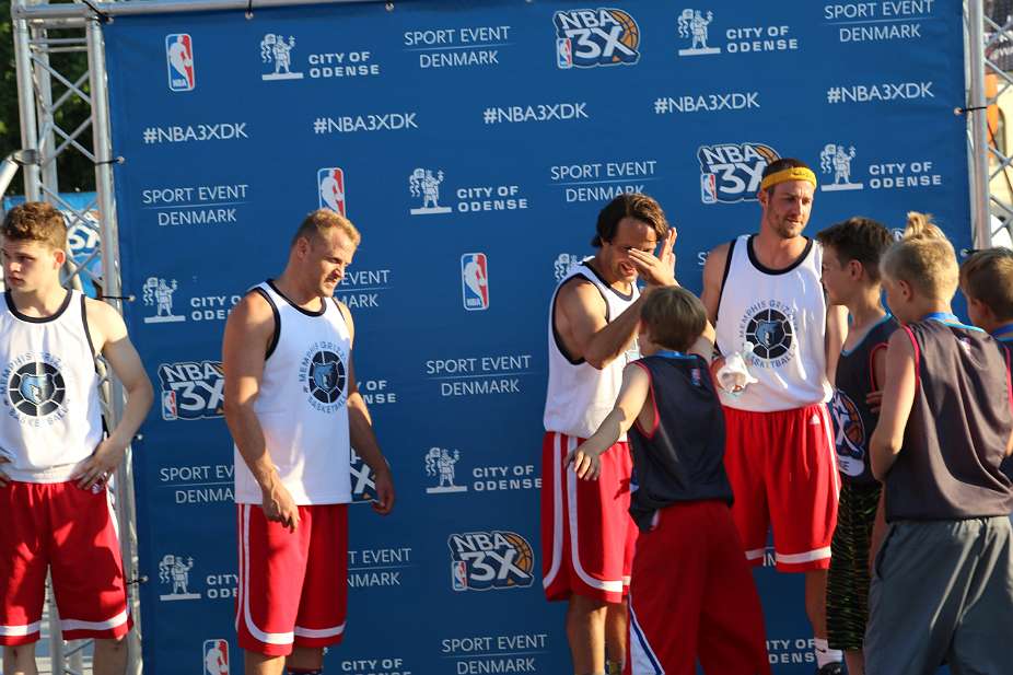 NBA_0009