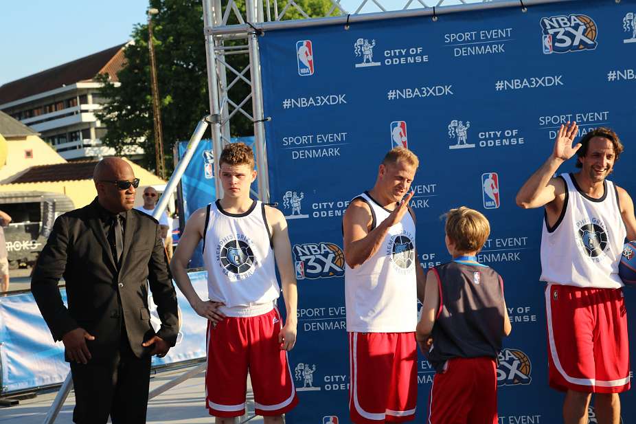 NBA_0010