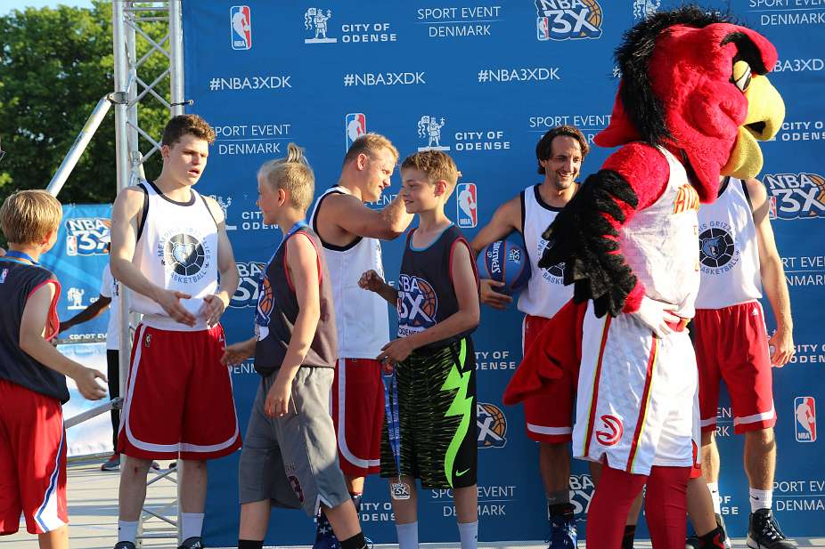 NBA_0011